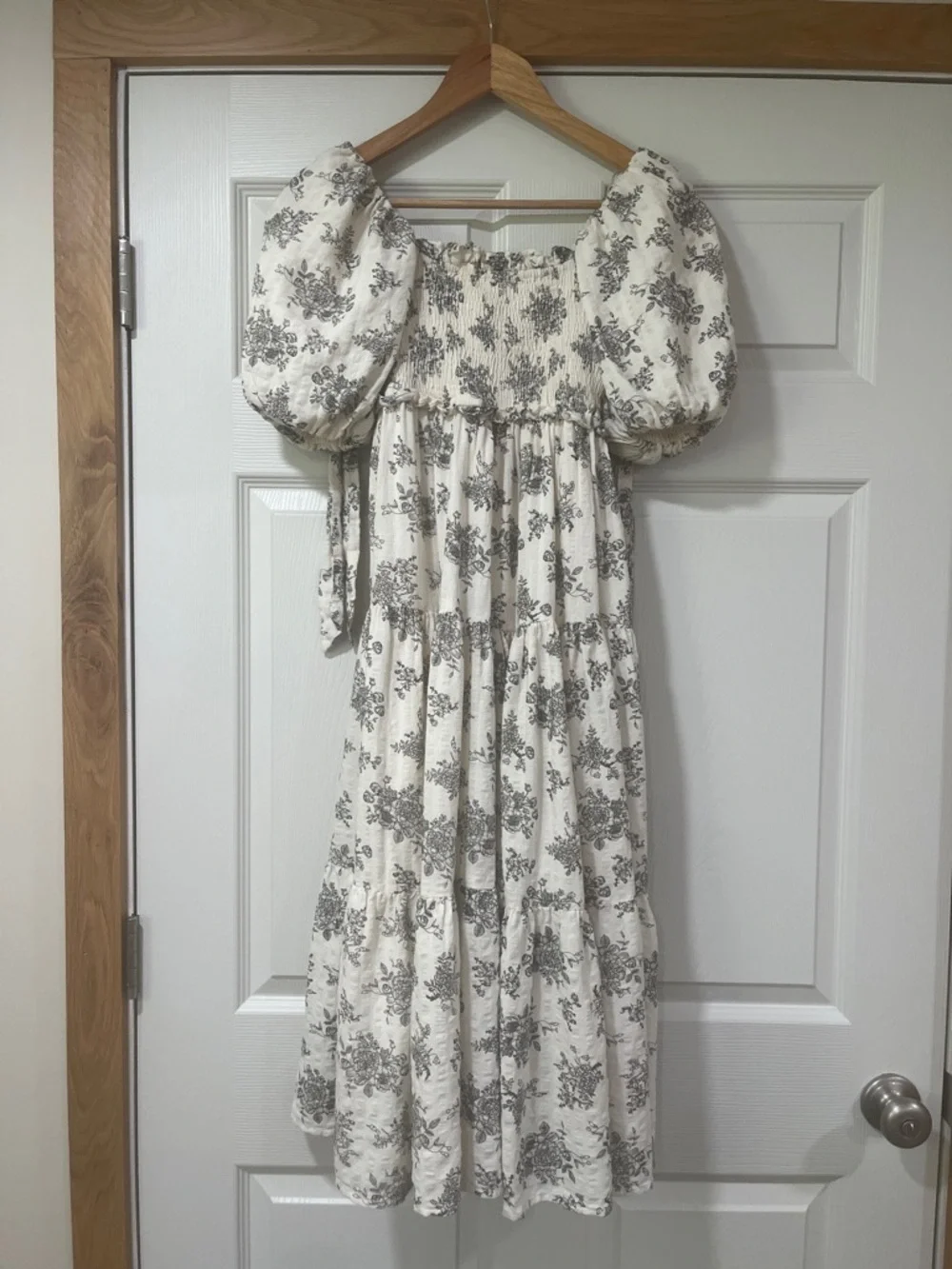Worth Collective Puff Sleeve Dress - Picture 1 of 1
